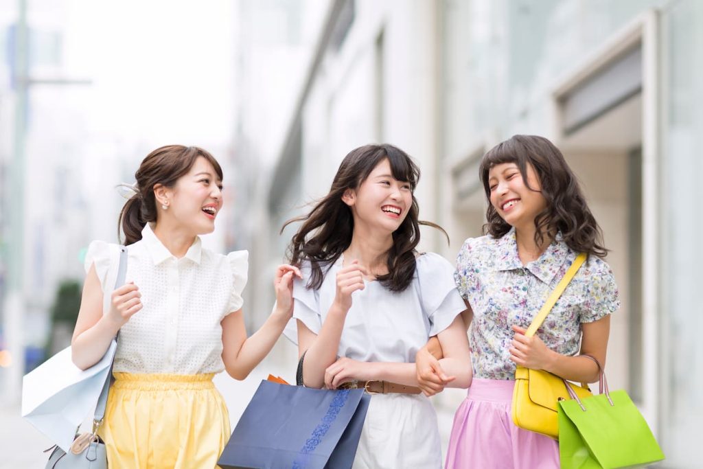 うかれている女子